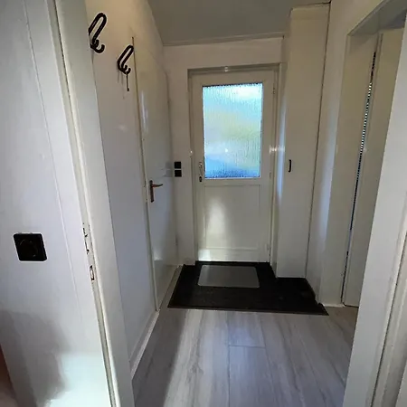 Bungalow104 Keybox Starlink Wifi Tv Heater Airco Woods Pittoresque Town Lidl Restaurant P Only Private Cars Casa vacanze *