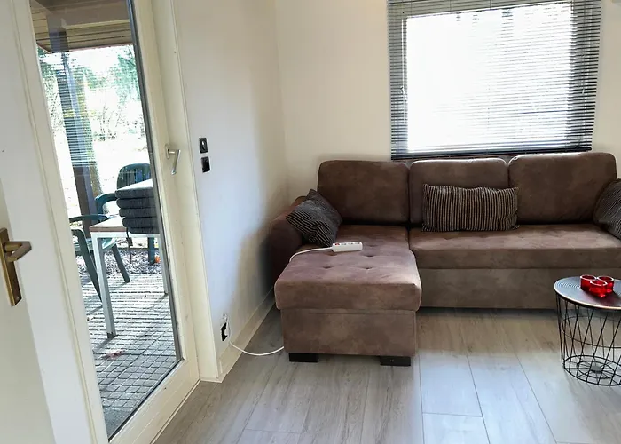 Bungalow104 Keybox Starlink Wifi Tv Woods Pittoresque Lidl Restaurant P Biophilila X5 度假居 *