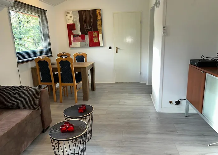 Bungalow104 Keybox Starlink Wifi Tv Heater Airco Woods Pittoresque Town Lidl Restaurant P Ferienhaus