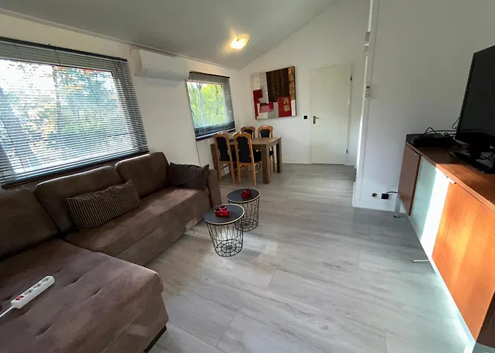 Bungalow104 Keybox Starlink Wifi Tv Heater Airco Woods Pittoresque Town Lidl Restaurant P